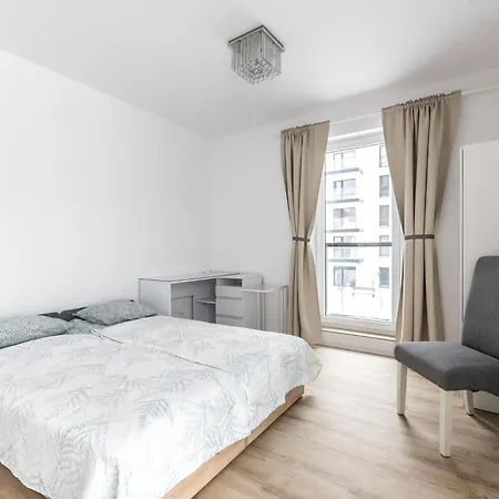 Manu Aparts By Mye *