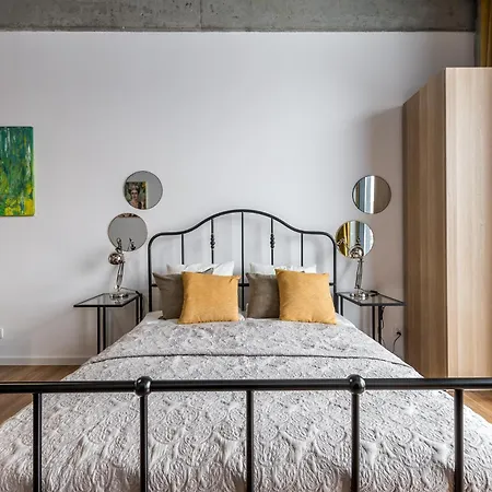 Manu Aparts By Mye Лодзь