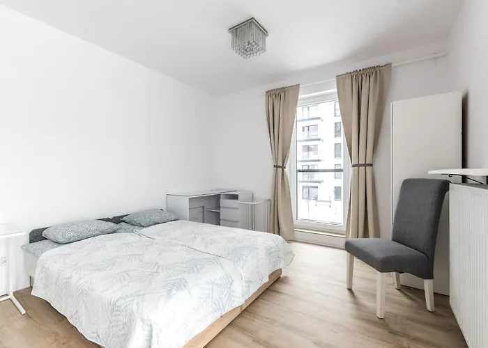 Manu Aparts By Mye *