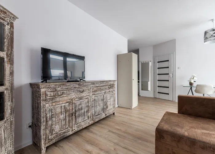 Manu Aparts By Mye *