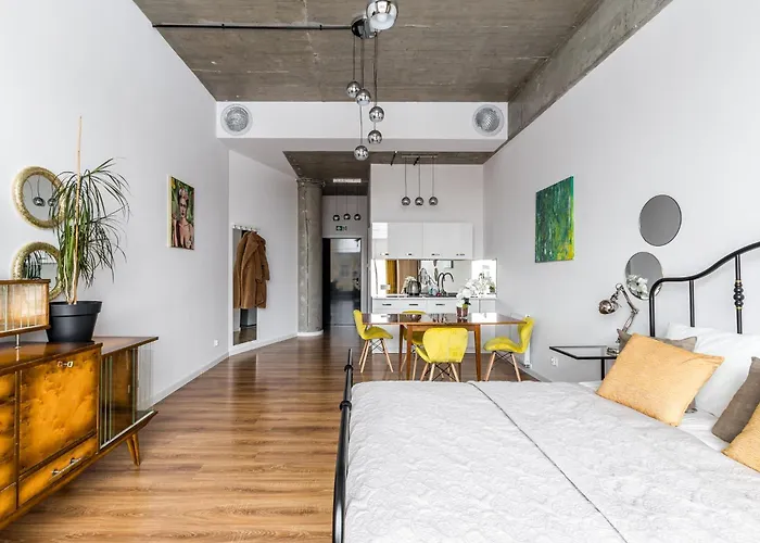 Manu Aparts By Mye *